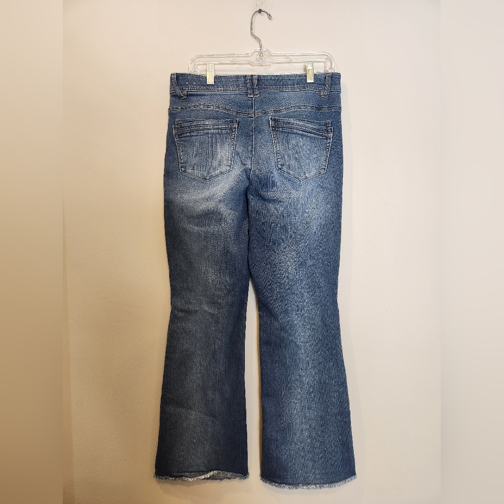 Democracy Blue Flare & Wide Leg Jeans - Picture 4 of 4